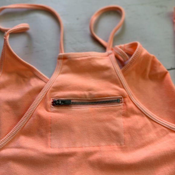 Free People Movement Hot Shot Onesie Romper Peach Athleisure Pockets Size Medium - Picture 3 of 6